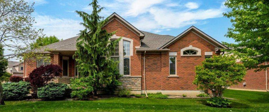 17 Artisan LN, New Tecumseth, ON L9R 2E3