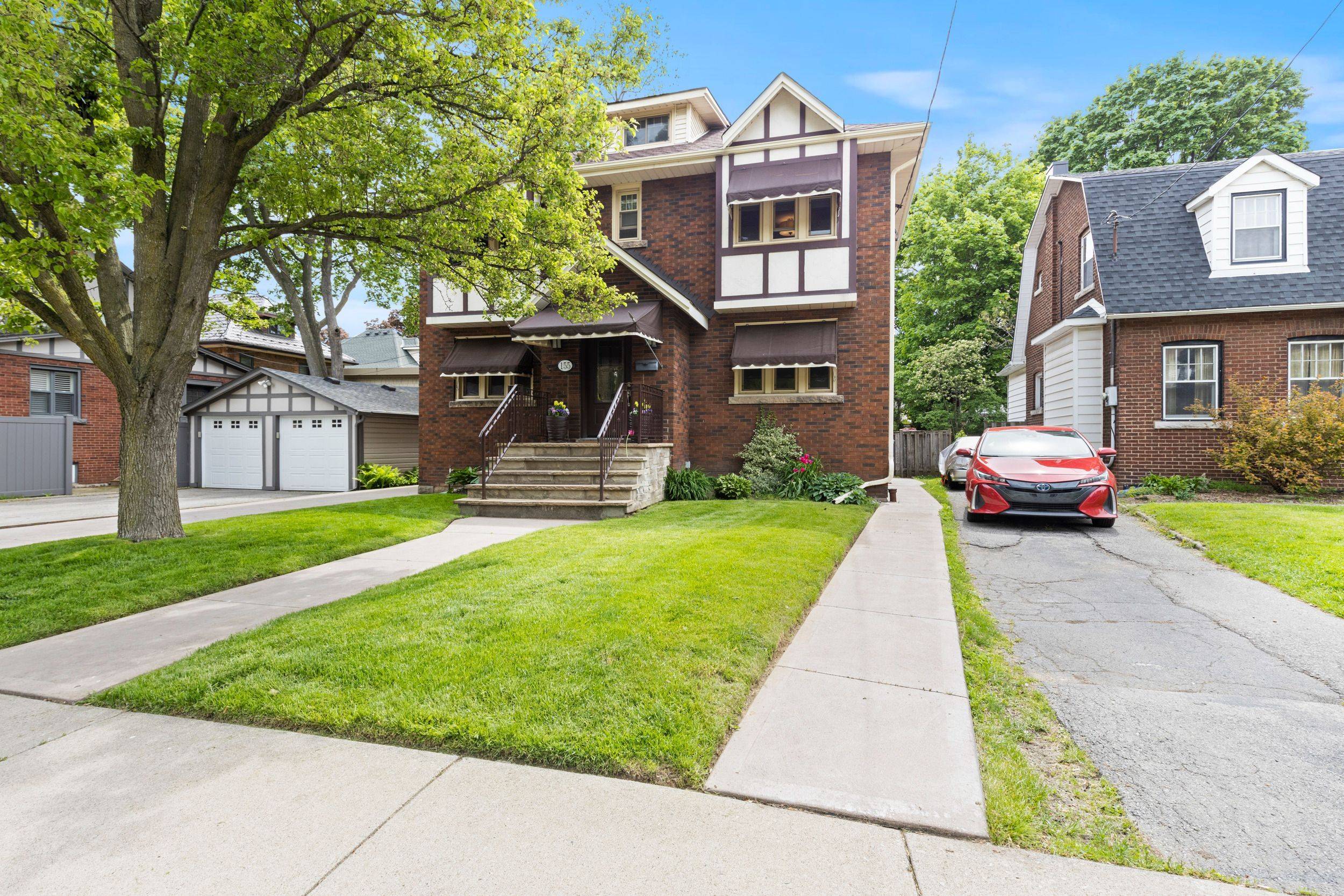 155 Balmoral AVE S, Hamilton, ON L8M 3K2