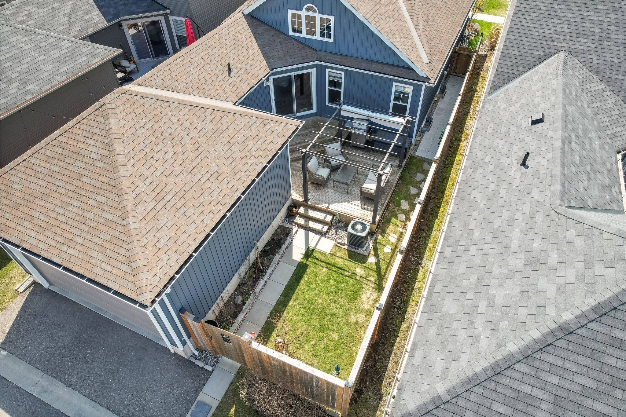 Port Hope, ON L1A 0C8,284 Strachan ST