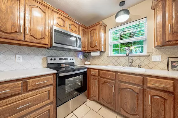 Kemp, TX 75143,10481 County Road 4022