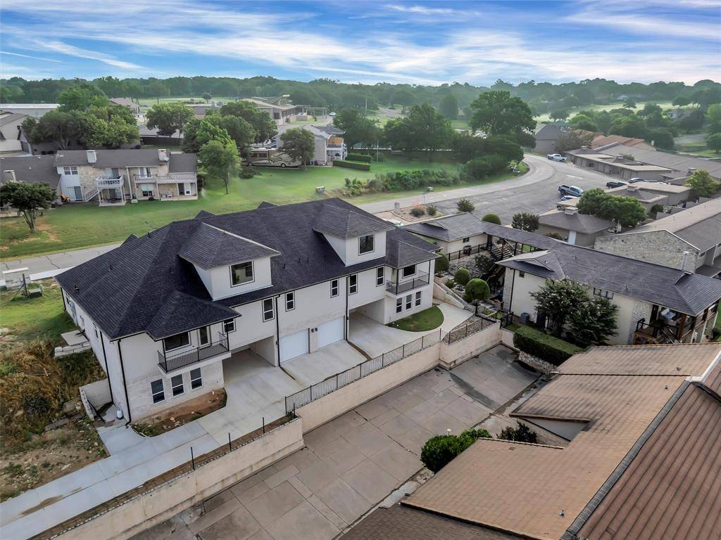 Granbury, TX 76049,5128 Country Club Drive