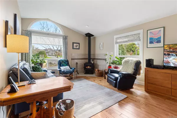 Parksville, BC V9P 2N8,870 Marsh Pl