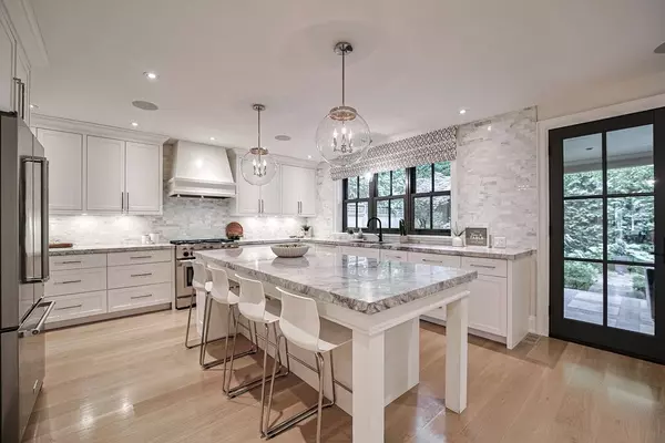 Toronto C04, ON M4N 2X7,4 Garland AVE