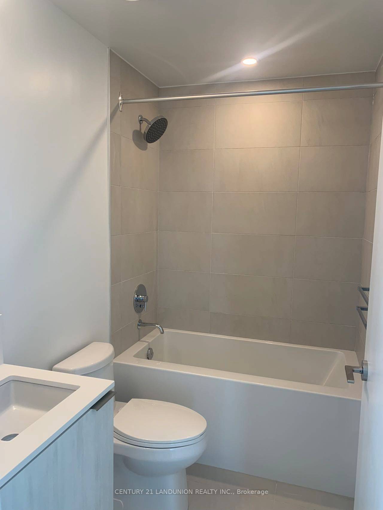 Vaughan, ON L4K 4R6,7890 Jane ST #1512