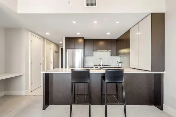 Calgary, AB T2R 1E3,1111 10 ST SW #2007