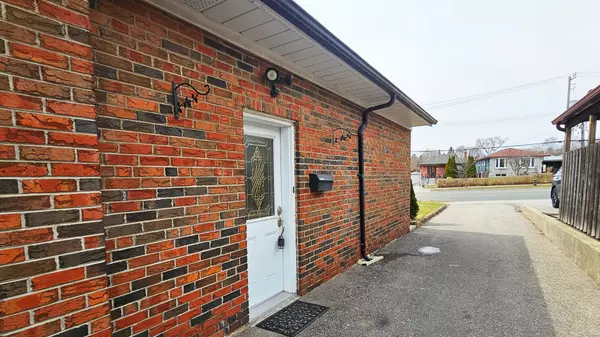Toronto E09, ON M1J 1H1,1441 Danforth RD