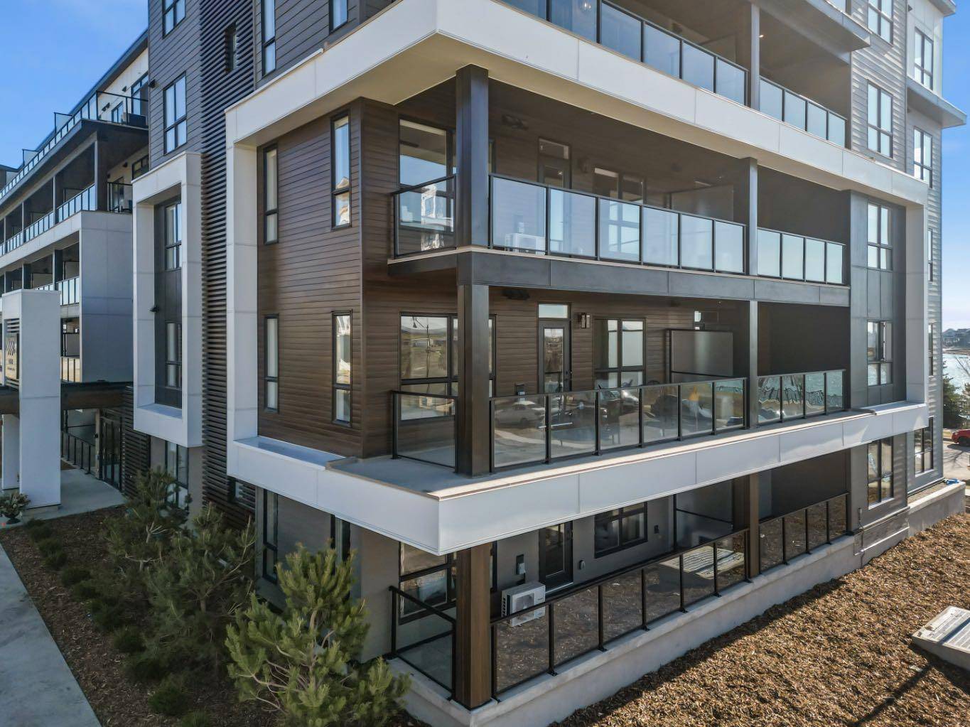 Calgary, AB T3M 4A5,1802 Mahogany BLVD Southeast #8215