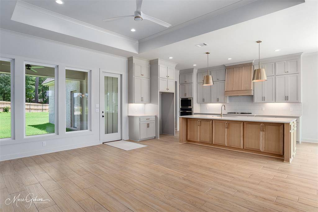 Benton, LA 71006,831 Walstonburg Lane