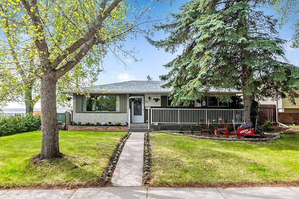 Calgary, AB T2J 0X3,74 Armstrong CRES SE