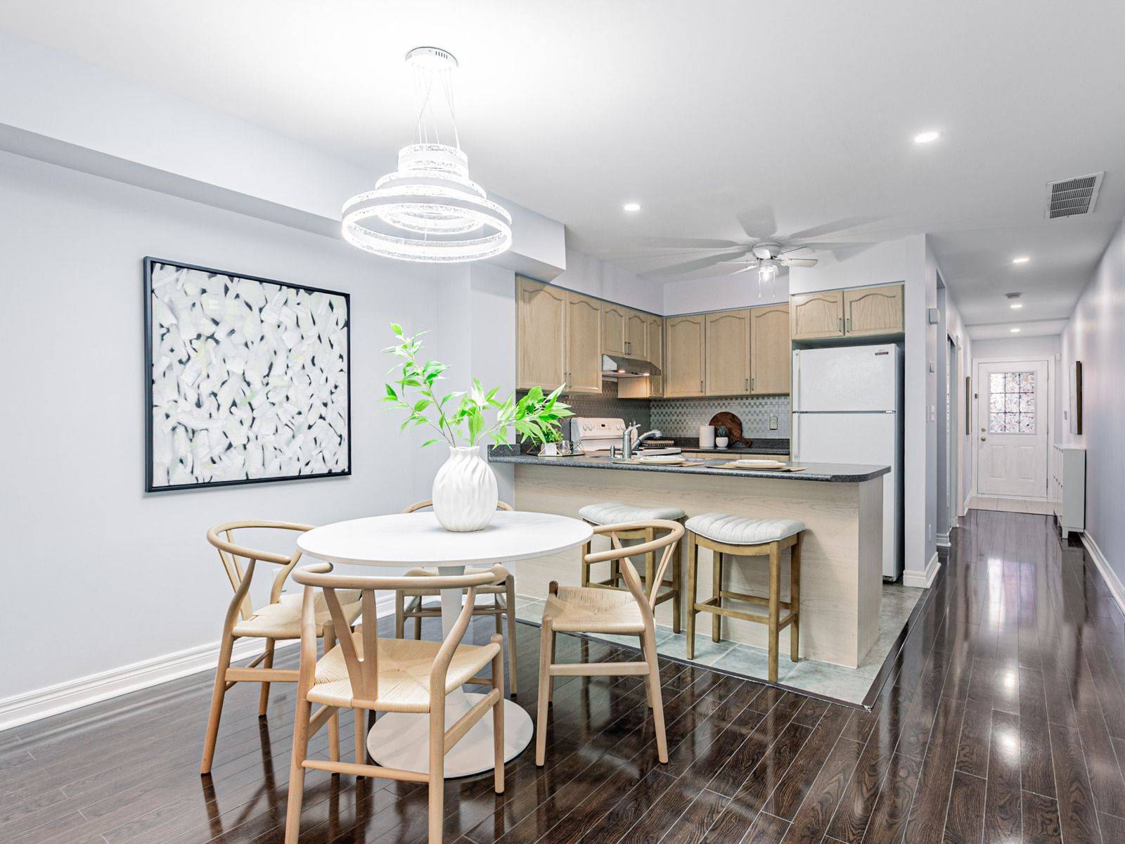 Toronto C07, ON M2R 3Y2,45 Cedarcroft BLVD #11