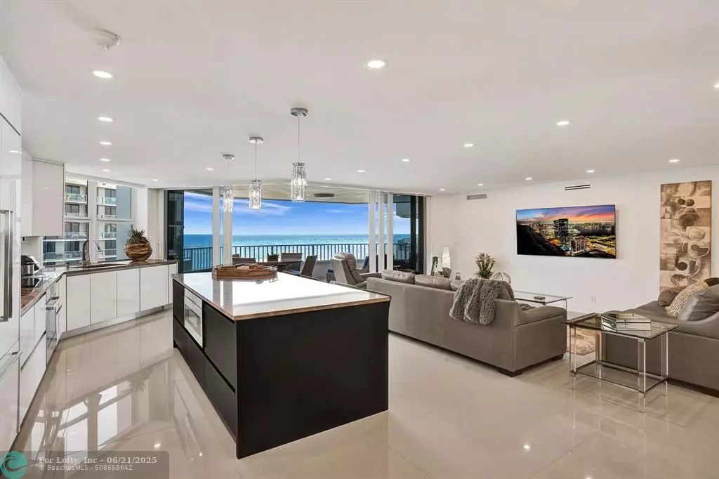 Pompano Beach, FL 33062,1340 S Ocean Blvd #905