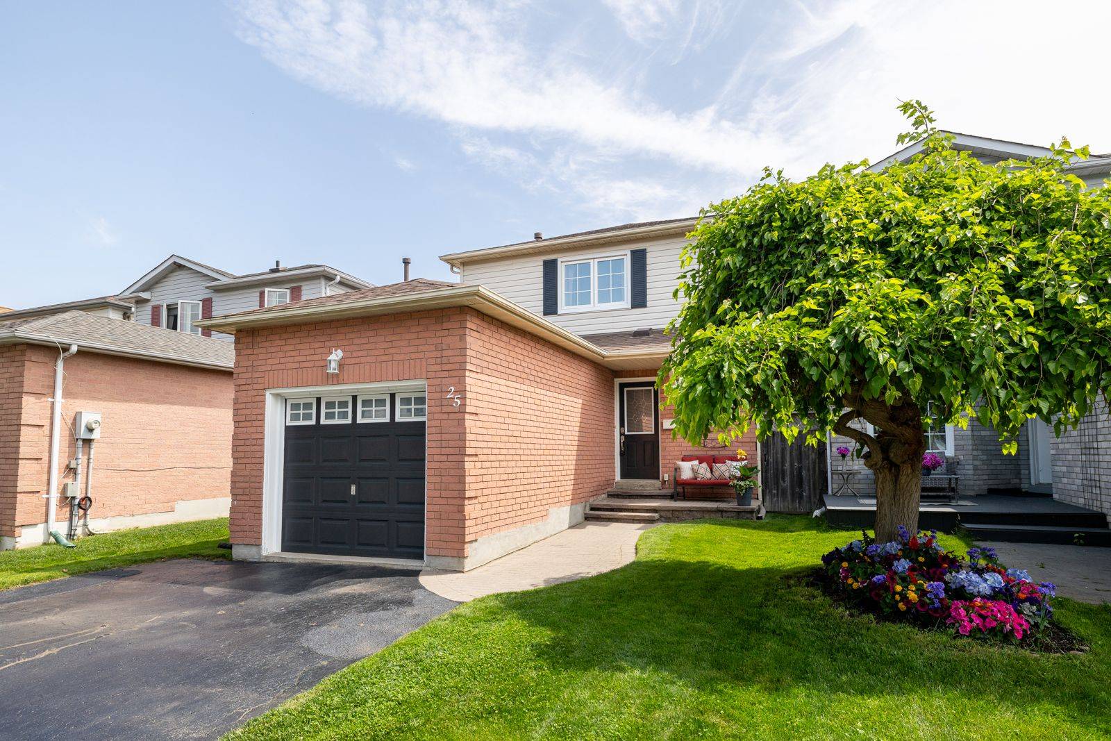 Clarington, ON L1C 2S5,25 Kershaw ST