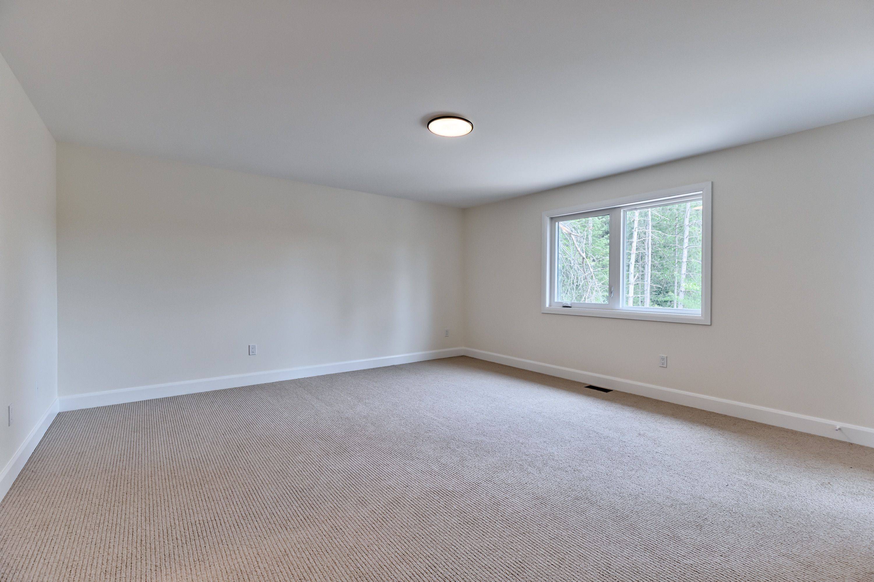 Deep River, ON K0J 1P0,94C Frontenac CRES