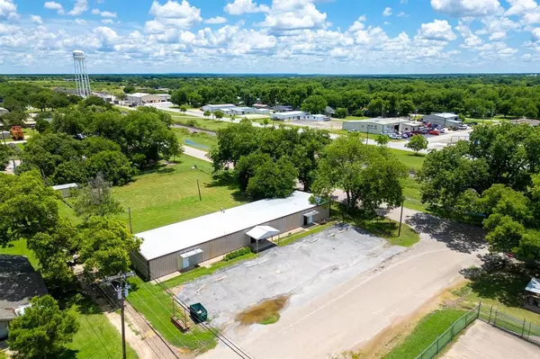 Clyde, TX 79510,101 Pine Street