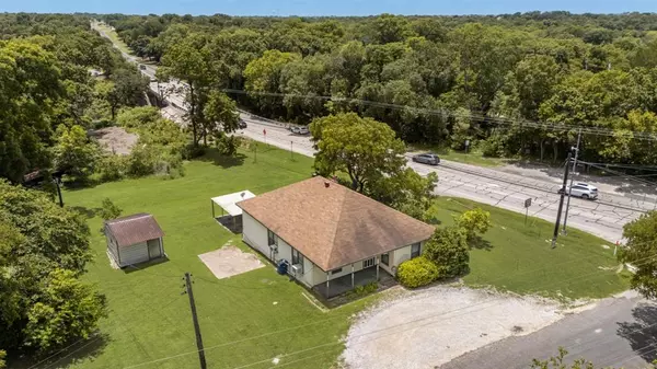 704 E Main Street, Ovilla, TX 75145