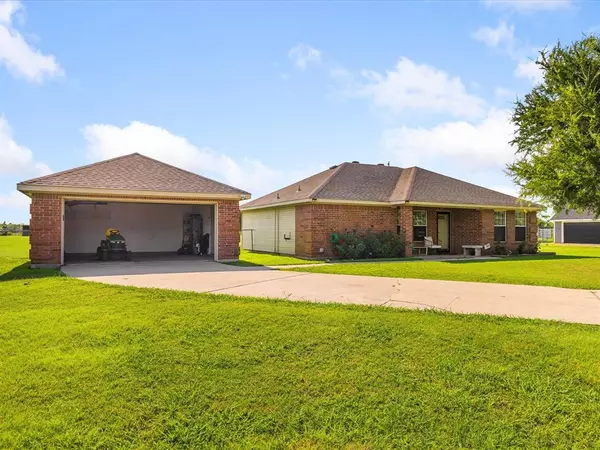 Haslet, TX 76052,274 County Road 4841