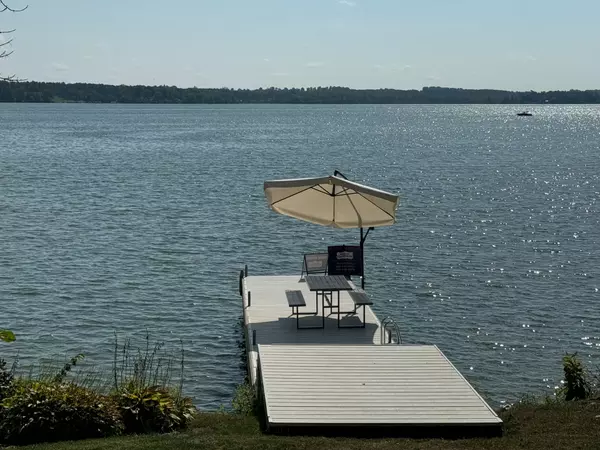 Kawartha Lakes, ON K0M 2C0,22 Lakeview BLVD