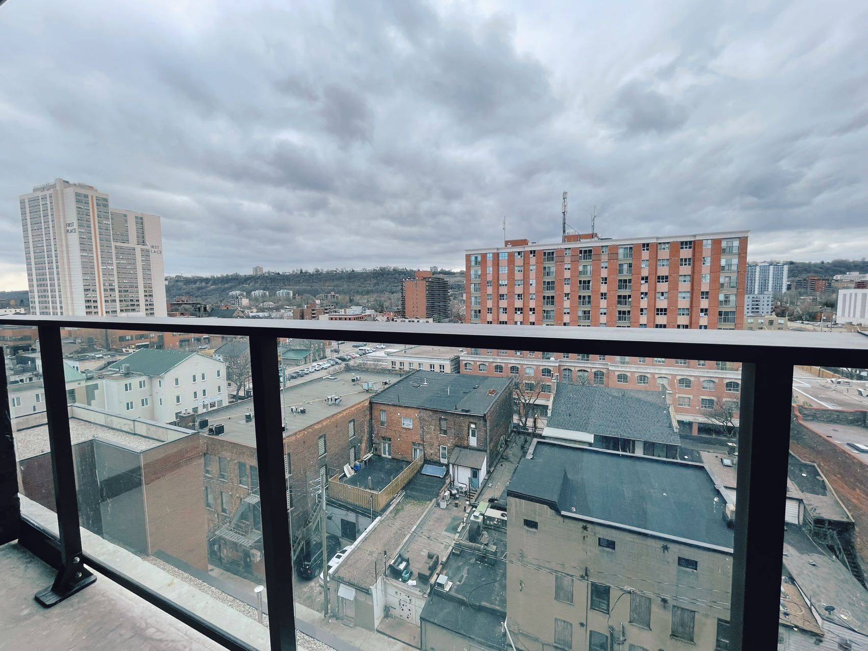 1 Jarvis ST #904, Hamilton, ON L8R 0A8