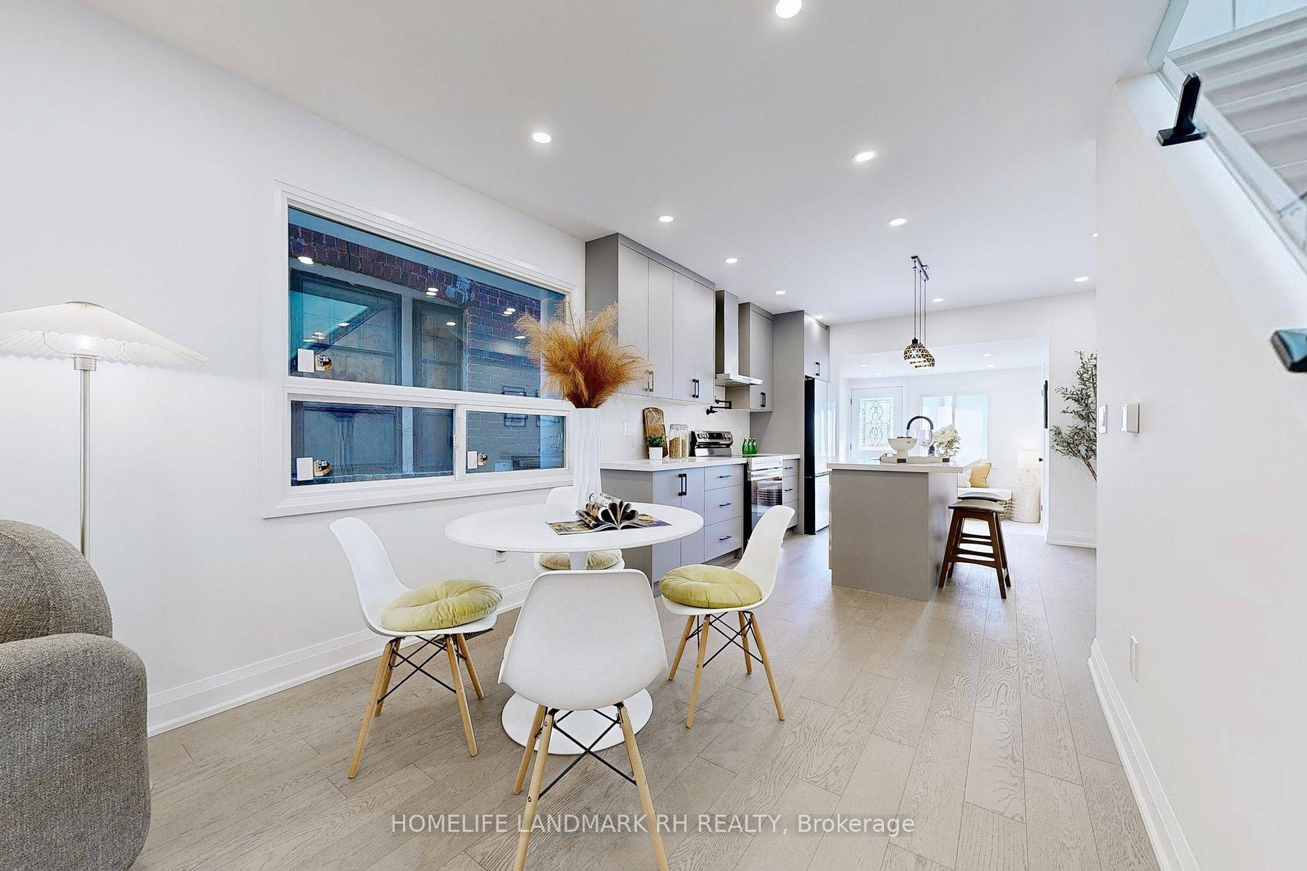 Toronto E01, ON M4M 3B1,3 Marigold AVE