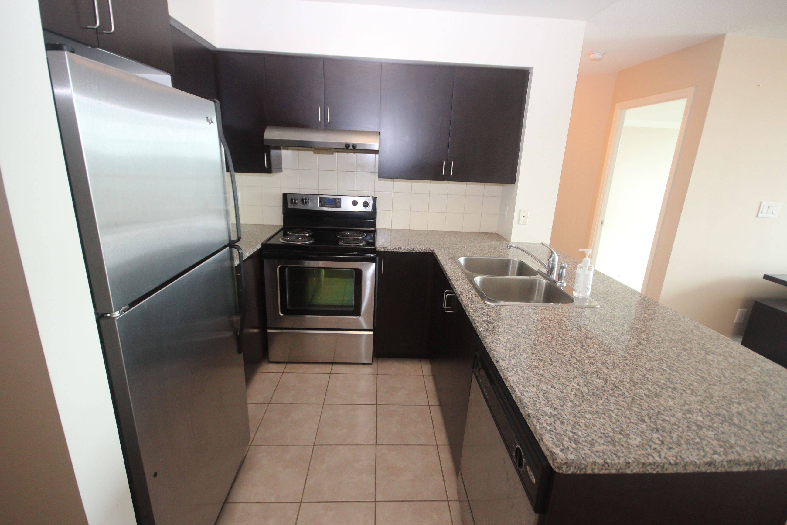 Toronto E09, ON M1H 0A2,88 Grangeway AVE #1601