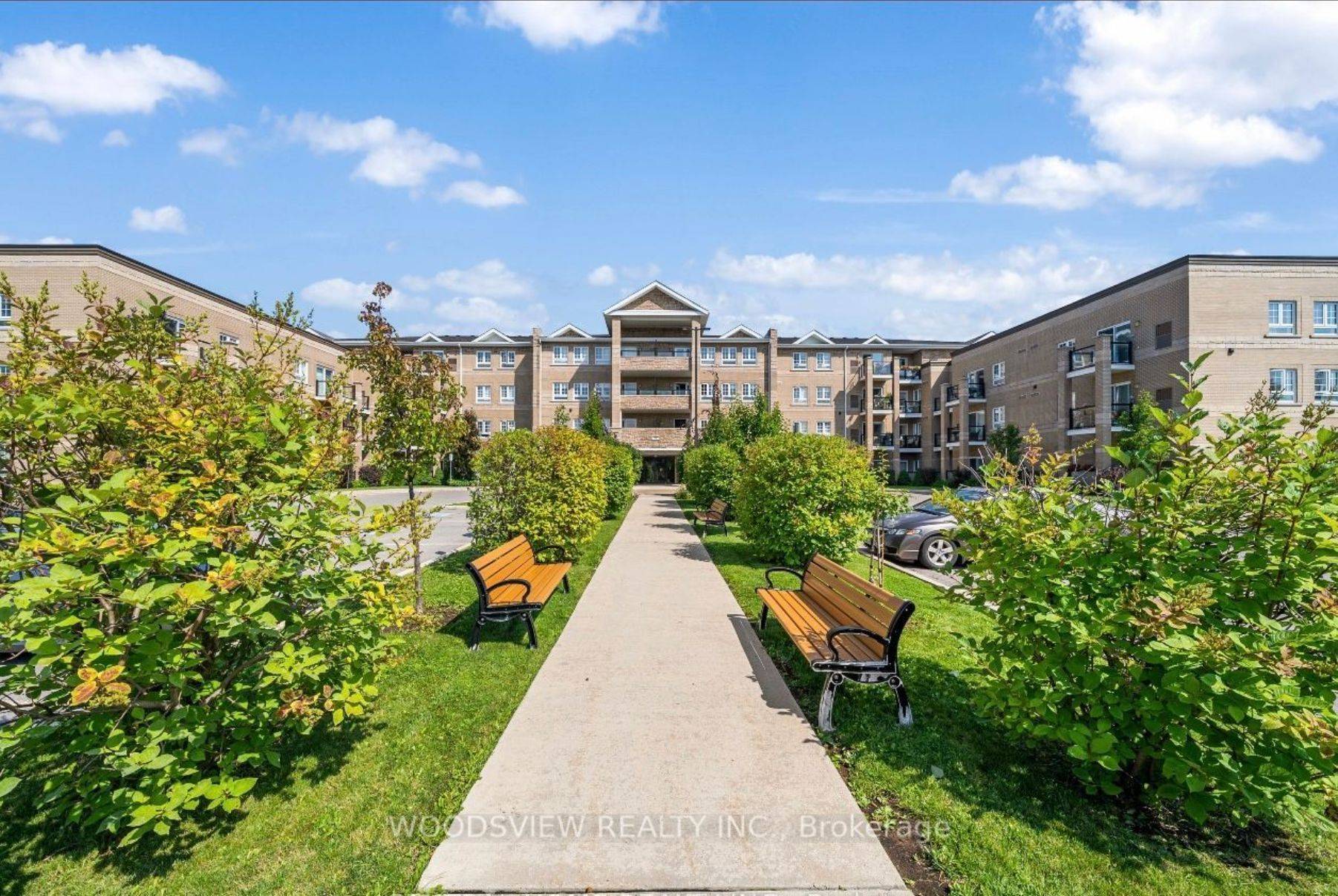 481 Rupert AVE #109, Whitchurch-stouffville, ON L4A 1Y7