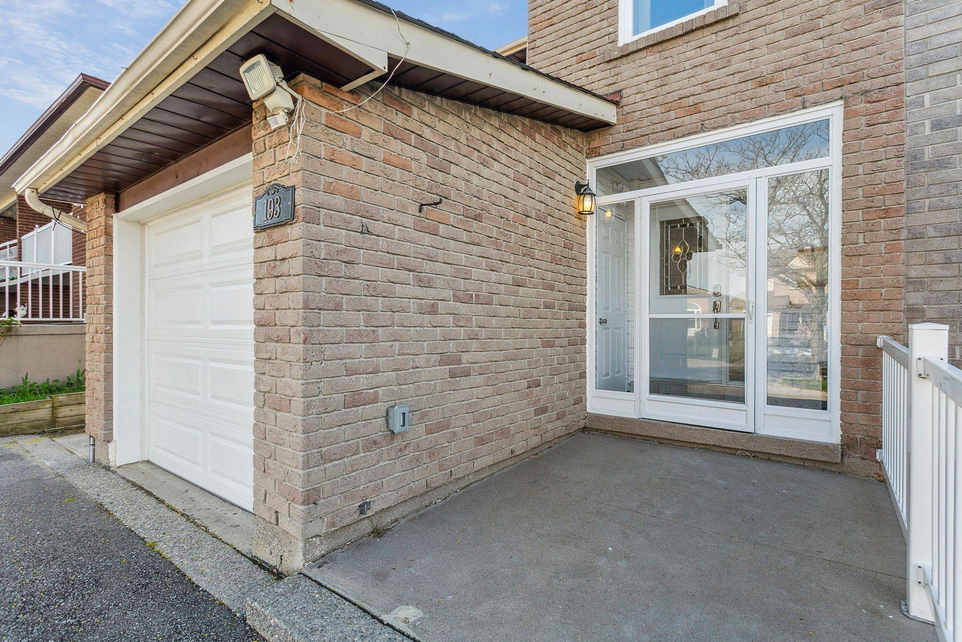 Mississauga, ON L4Z 1K6,193 Ashridge PL