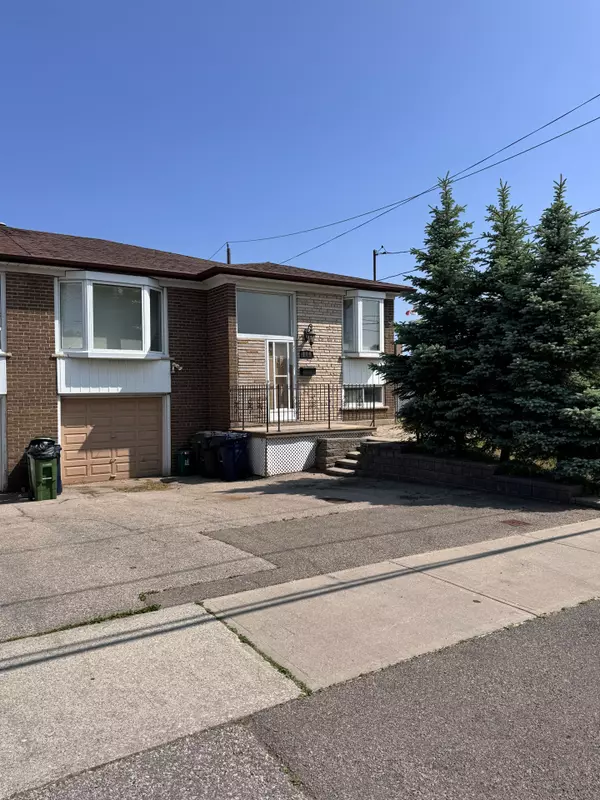 100 Spenvalley DR, Toronto W05, ON M3L 1Z3