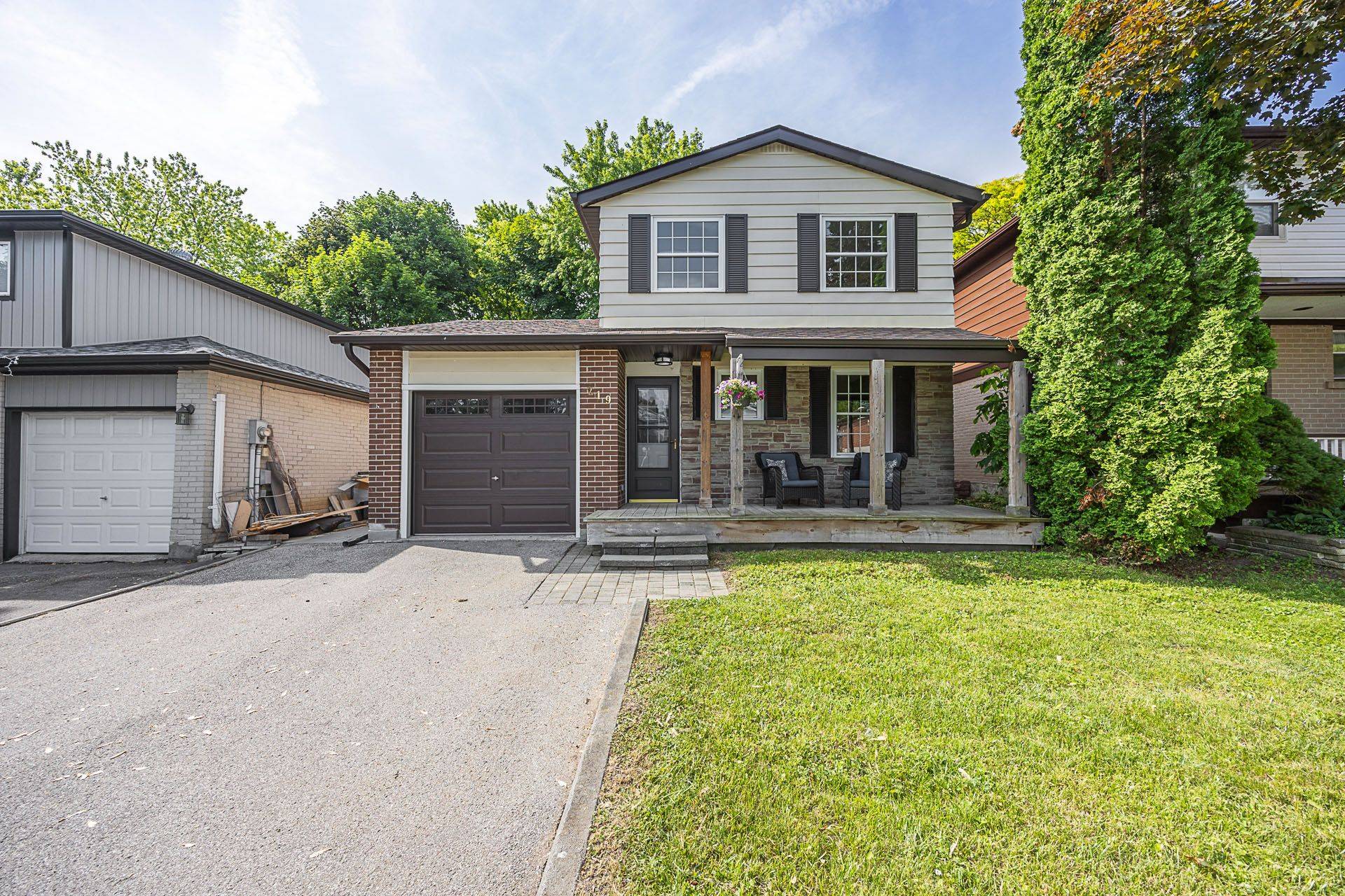 Newmarket, ON L3Y 1C9,219 Thoms CRES