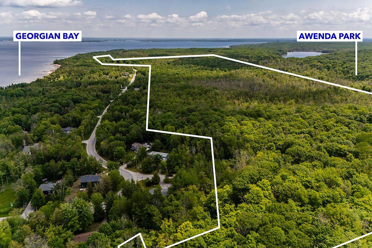 Tiny, ON L9M 0C9,2442 Champlain RD