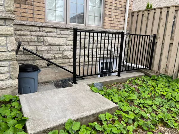 Milton, ON L9T 3X8,89 Forbes TER