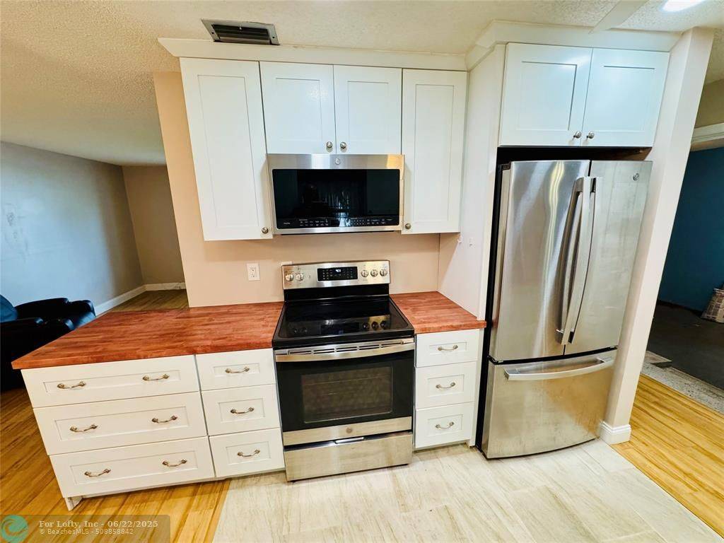 1310 NW 82nd Ave, Plantation, FL 33322