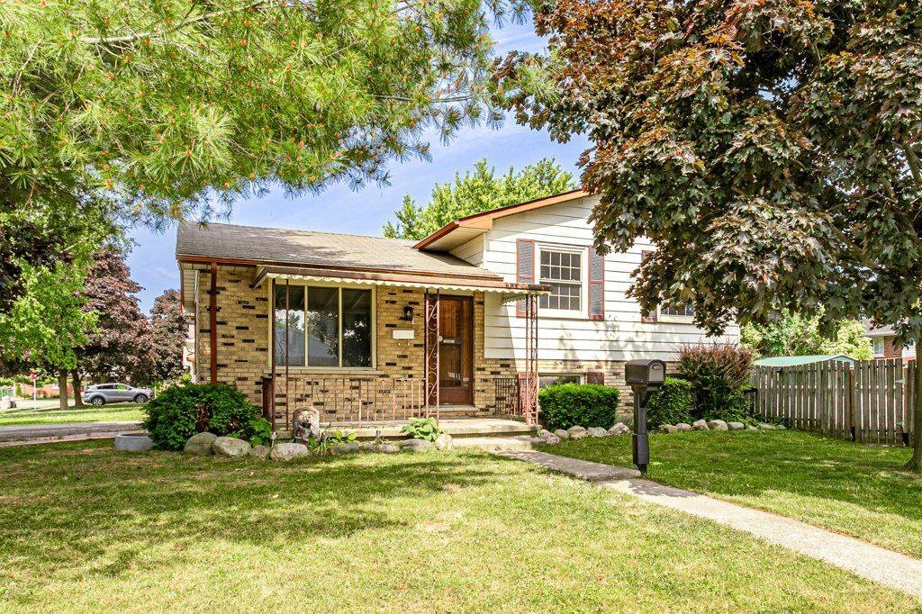 St. Thomas, ON N5R 5L2,1 Vanier PL
