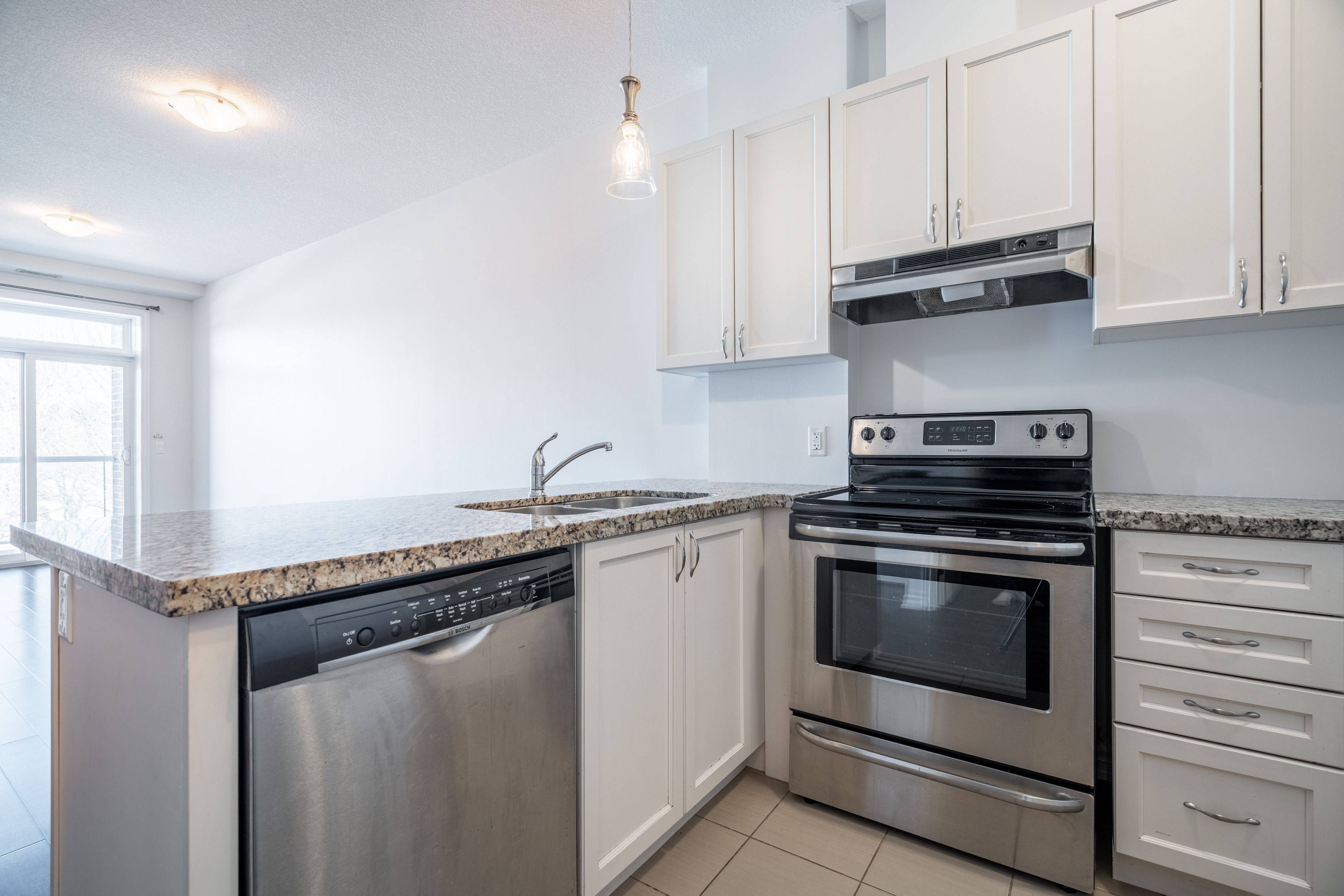 Hamilton, ON L9G 1N1,95 Wilson ST W #204