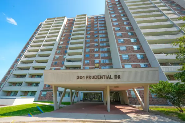 Toronto E04, ON M1P 4V3,301 Prudential DR #701