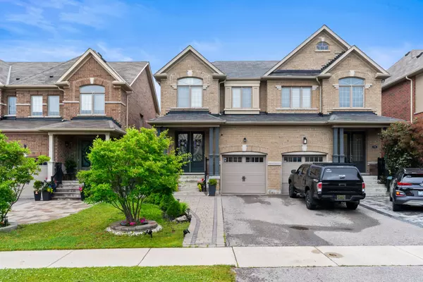 709 Yarfield CRES, Newmarket, ON L3X 0H4