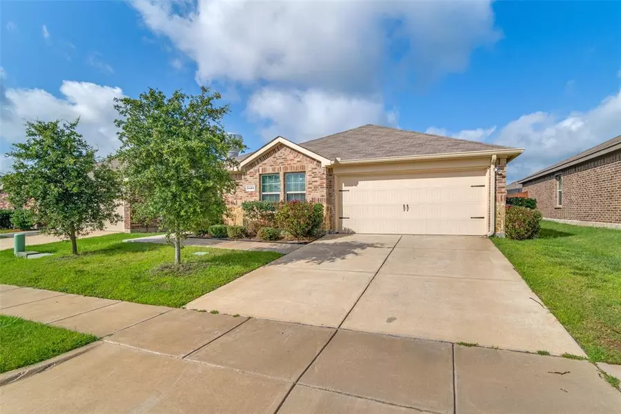 2403 Rosharon Drive, Forney, TX 75126