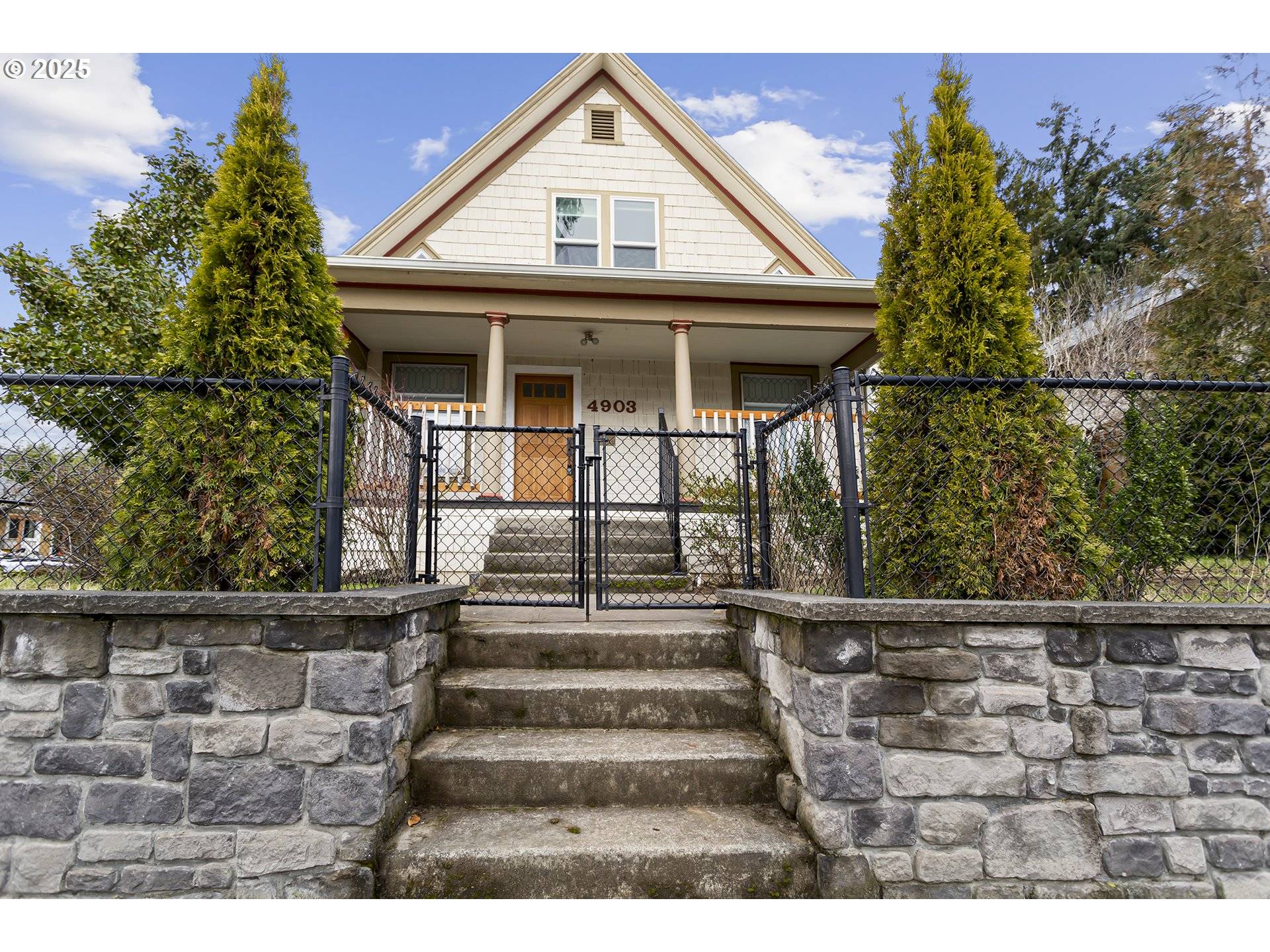 4903 SE HAIG ST, Portland, OR 97206