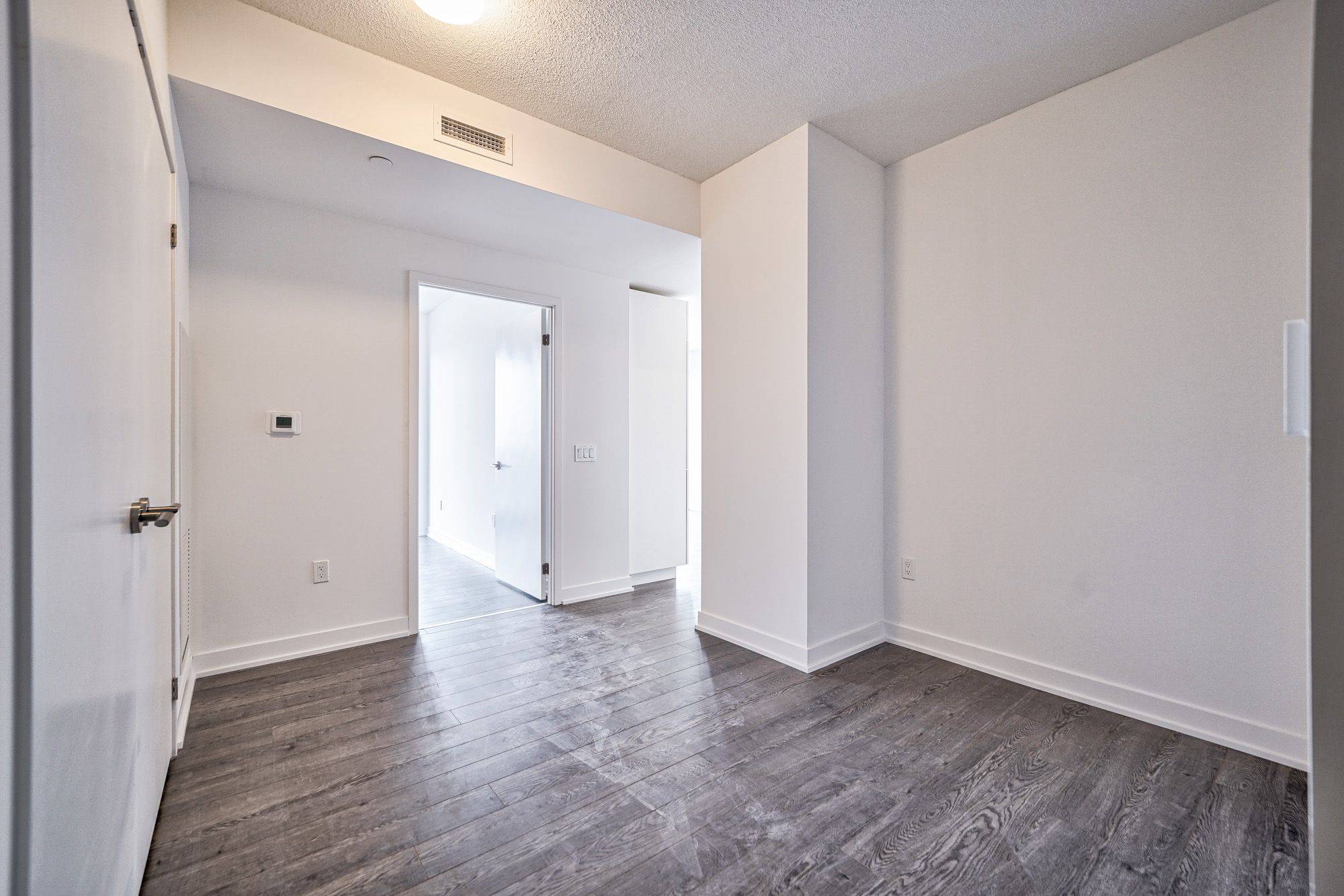 Toronto C13, ON M3C 0H1,50 O'Neill RD #1702