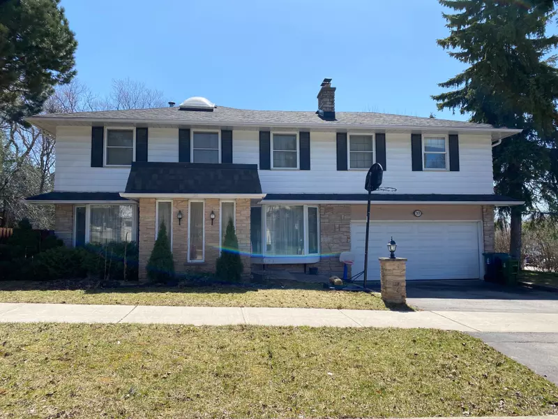 33 Parfield DR, Toronto C15, ON M2J 1C1