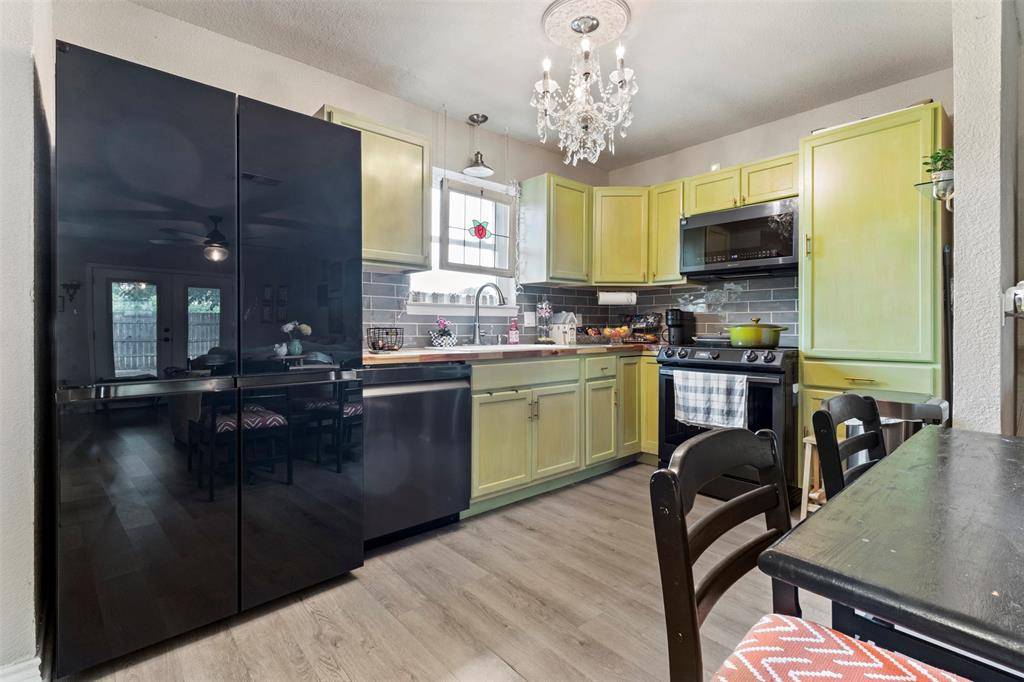 Cleburne, TX 76033,1520 Crestridge Drive #B