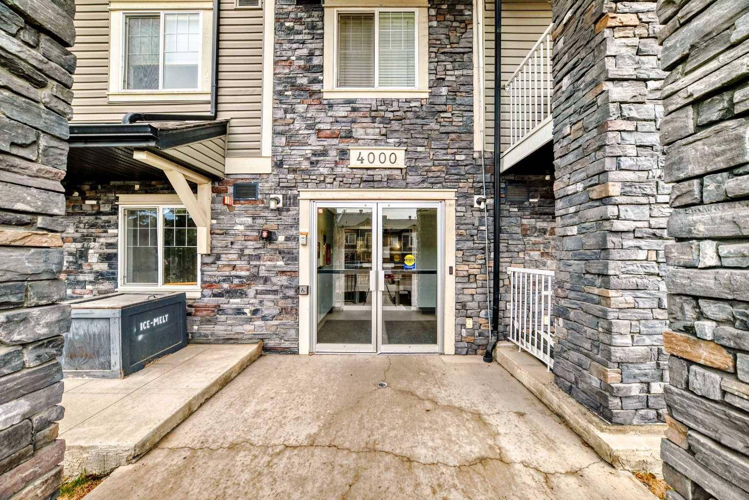 Calgary, AB T2Z0N1,115 Prestwick Villas Southeast #4314