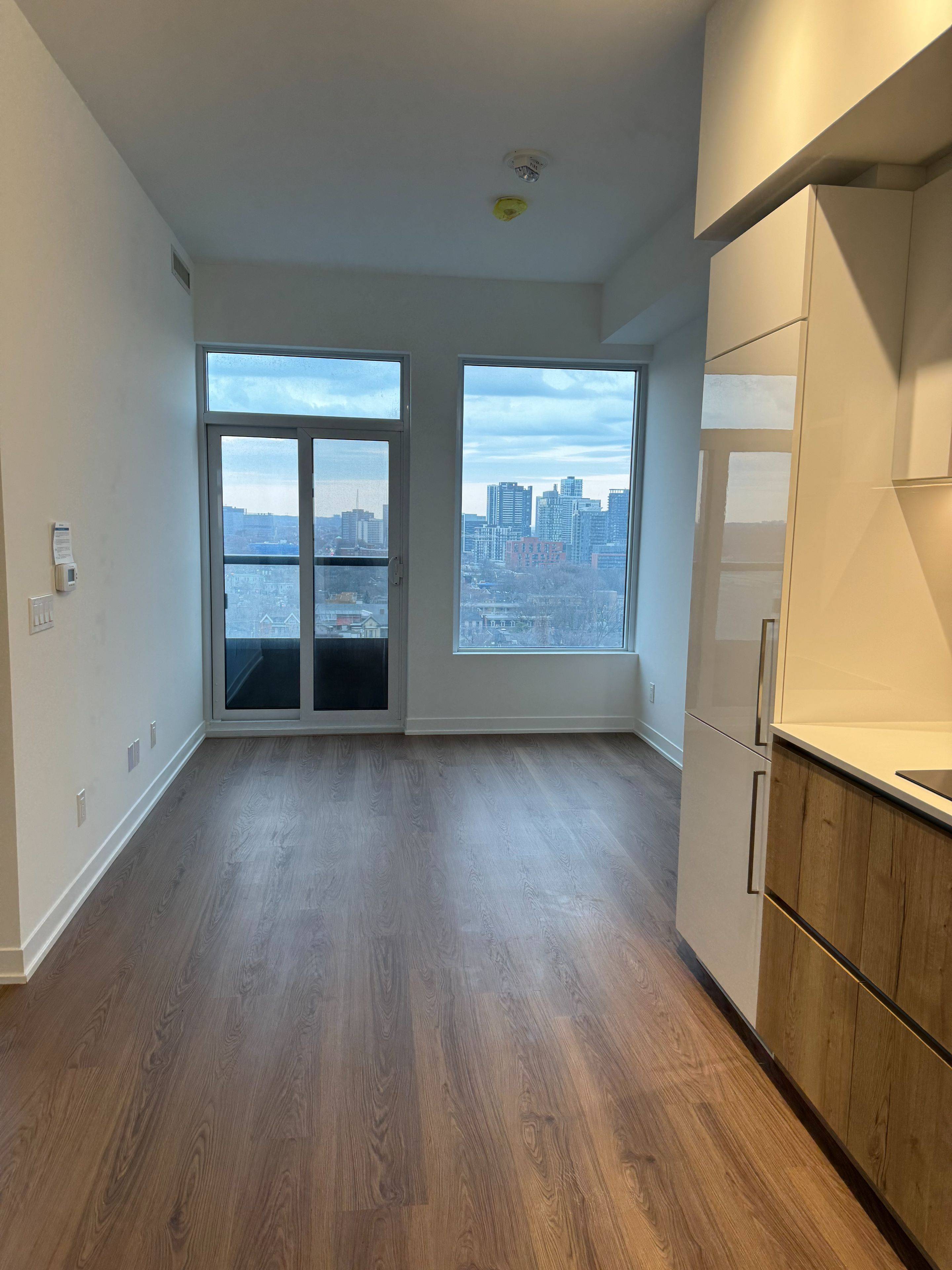 Toronto C08, ON M5B 2C2,319 Jarvis ST #1511