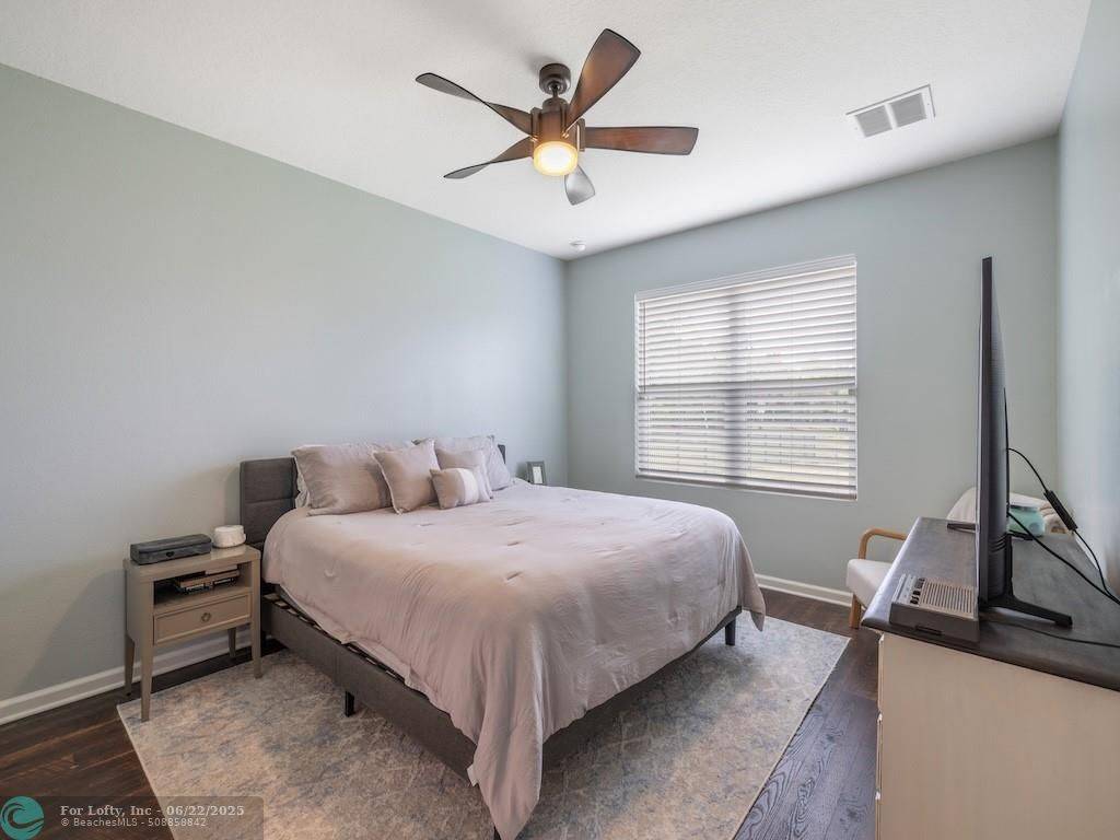 Vero Beach, FL 32968,2281 Garfield Dr