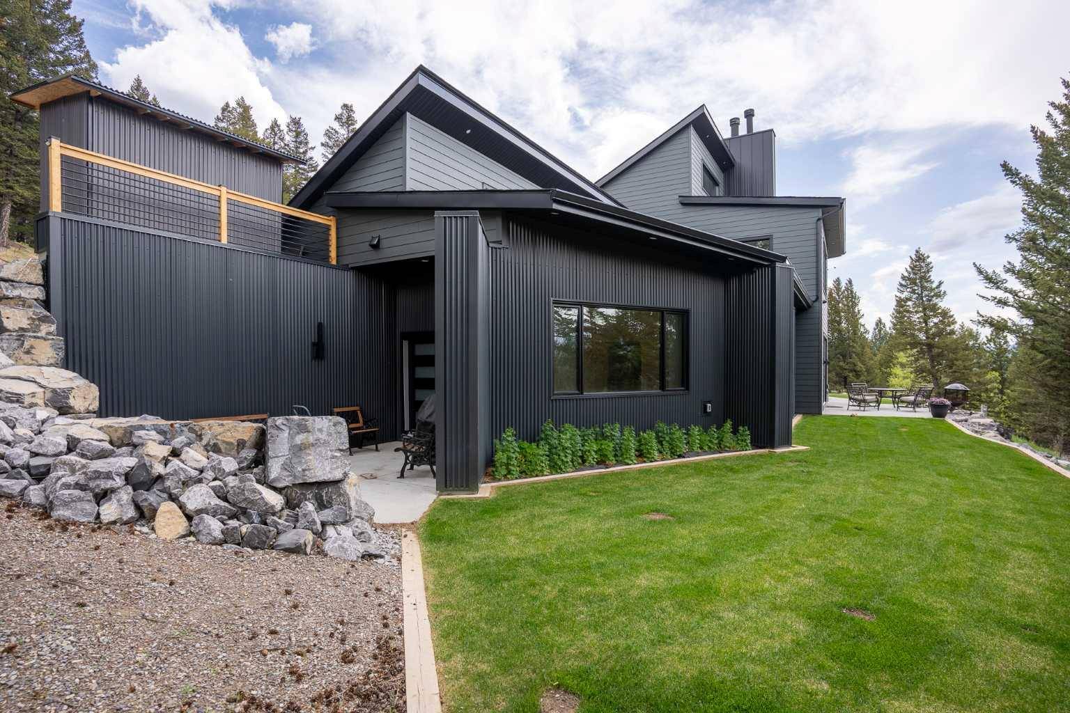 Coleman, AB T0K 0M0,8938 24 AVE