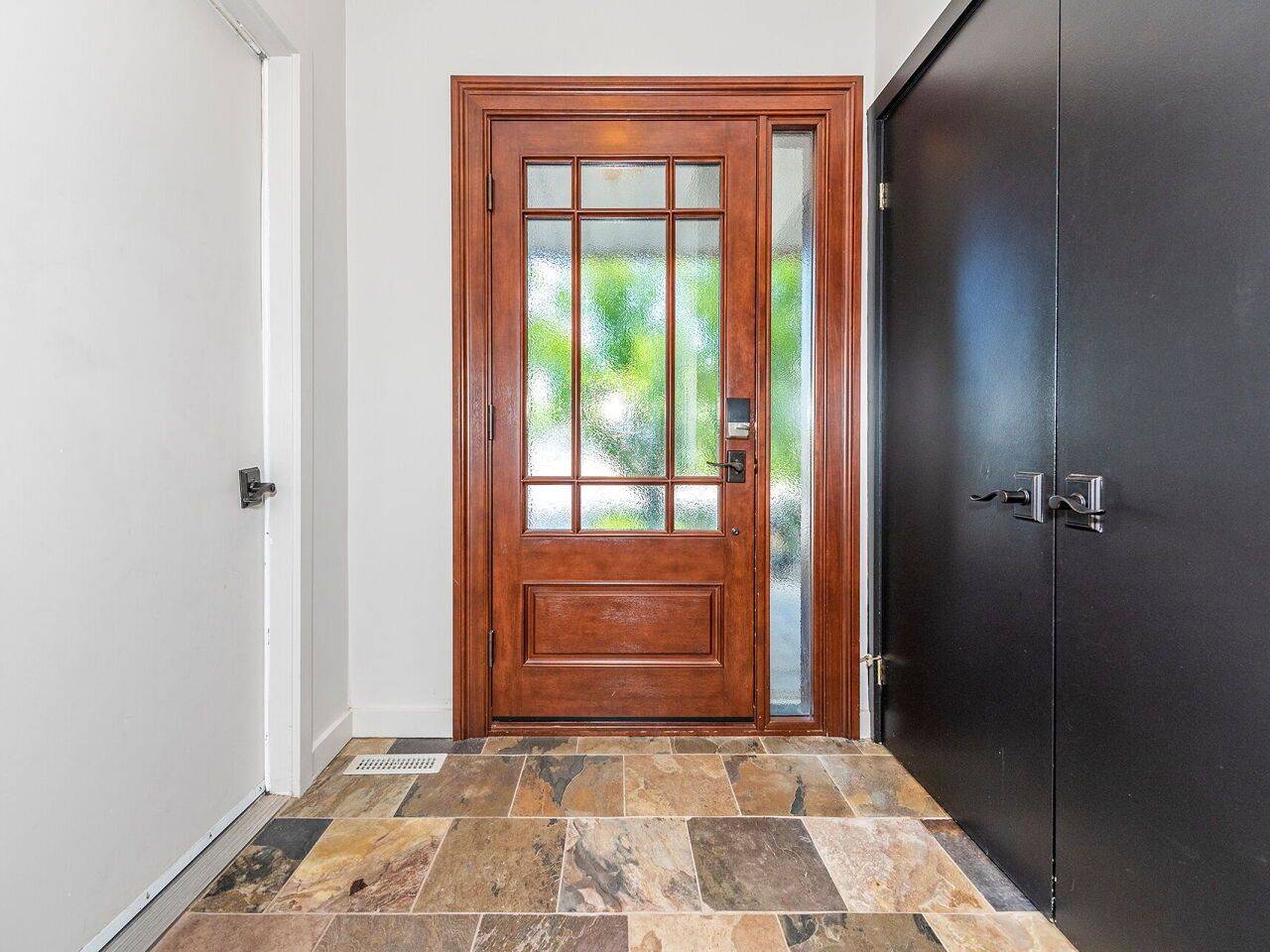 Oakville, ON L6H 1E4,234 SEWELL DR