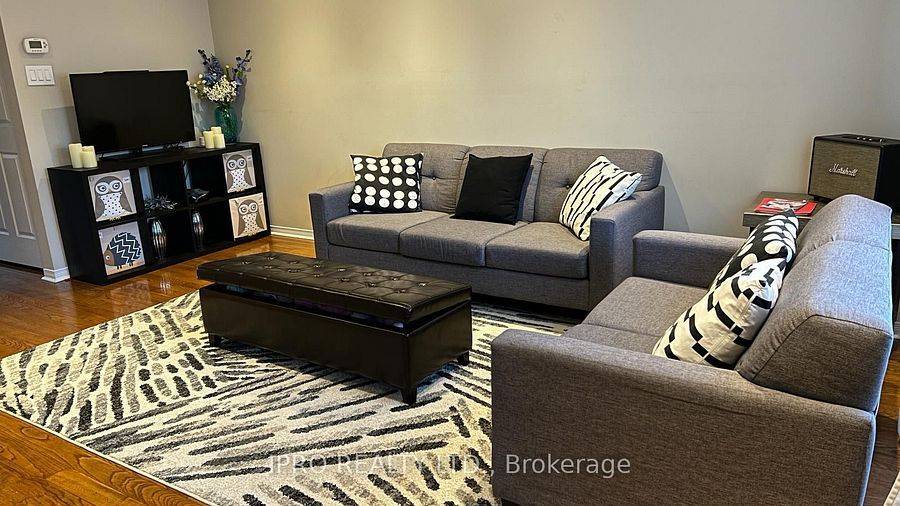 Oakville, ON L6M 3L7,2211 Ridge Landing LNDG