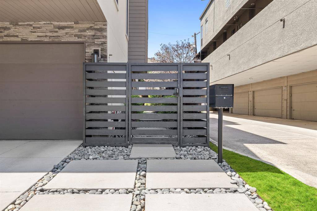 Dallas, TX 75219,3815 Throckmorton Street