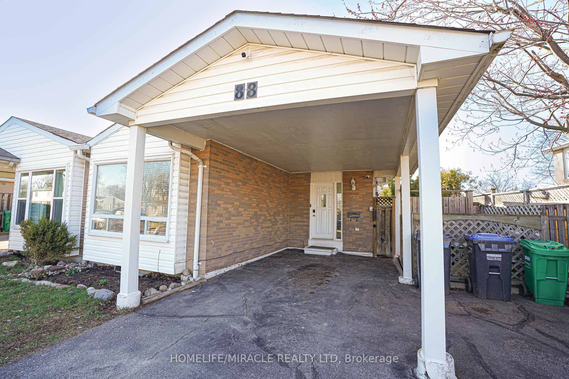 Brampton, ON L6S 1G8,88 Goldcrest RD