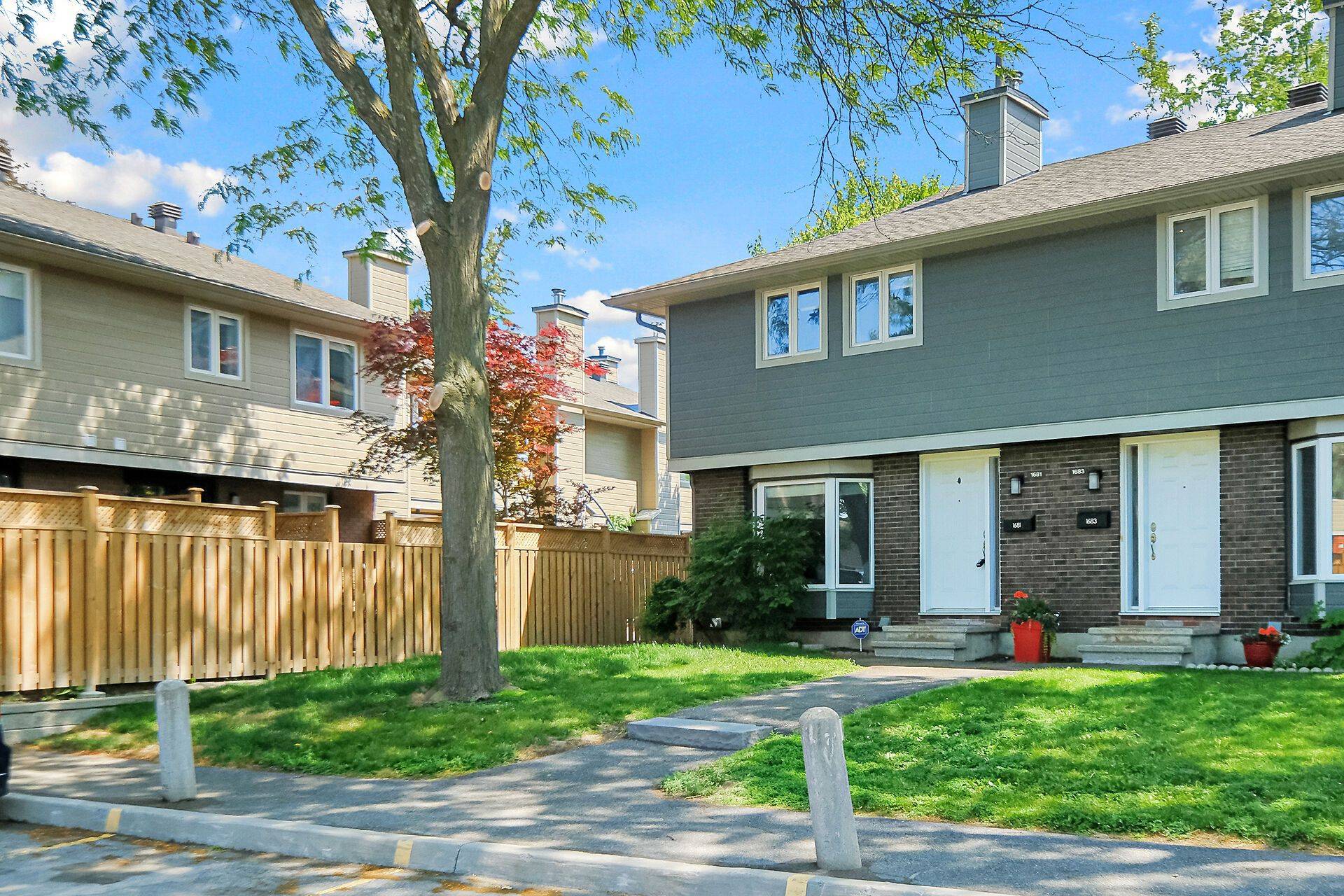 1681 Bremen LN #74, Orleans - Convent Glen And Area, ON K1C 4Y7