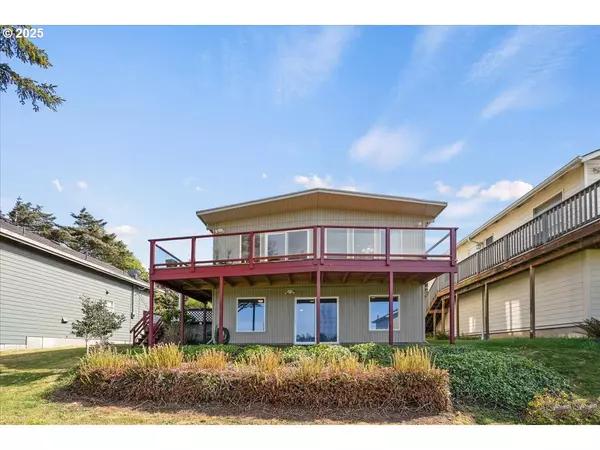 1043 SW 8TH ST, Lincoln City, OR 97367